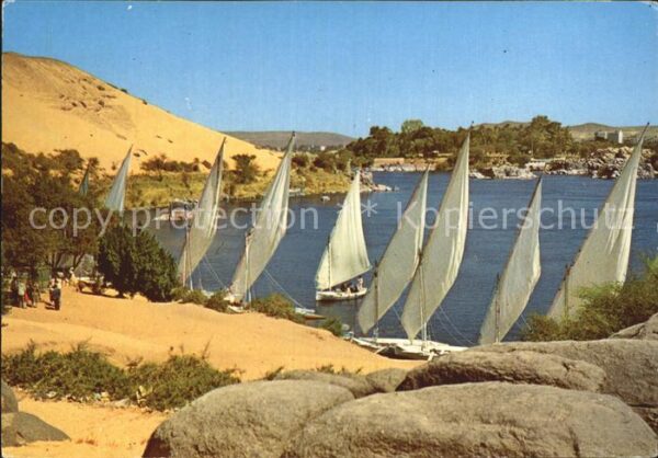 Asswan View of the Nile at Asswan Segelboote
