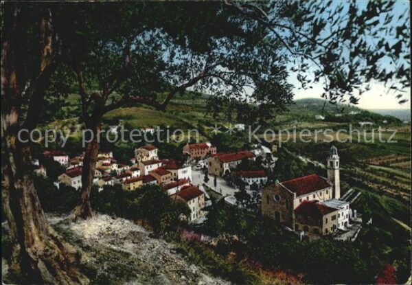 Arqua Petrarca Panorama verso la Chiesa