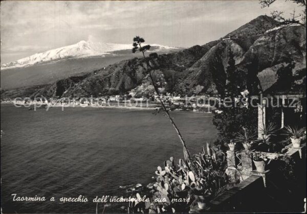 Taormina Sizilien a specchio dell incontevole suo mare