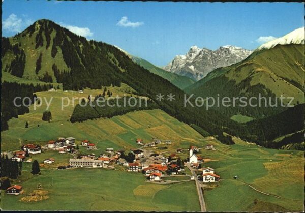 Berwang Tirol Panorama mit Zugspitze