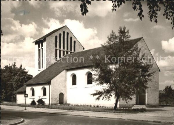 Berlin Schlachtensee Kirche zu den Heiligen zw