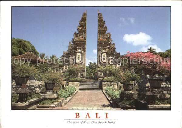 Bali Indonesien The gate of Nusa Dua Beach Hotel