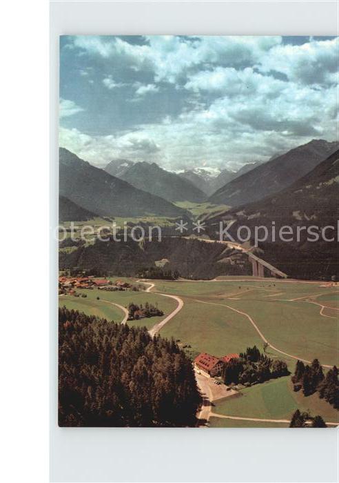 Patsch Fliegeraufnahme mit Hotel Grünwalderhof