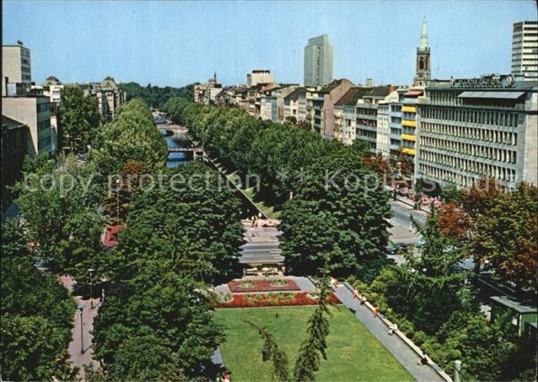 Duesseldorf Blick auf Königsallee
