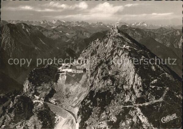 Wendelstein Berg Fliegeraufnahme mit Sonnenobservatorium