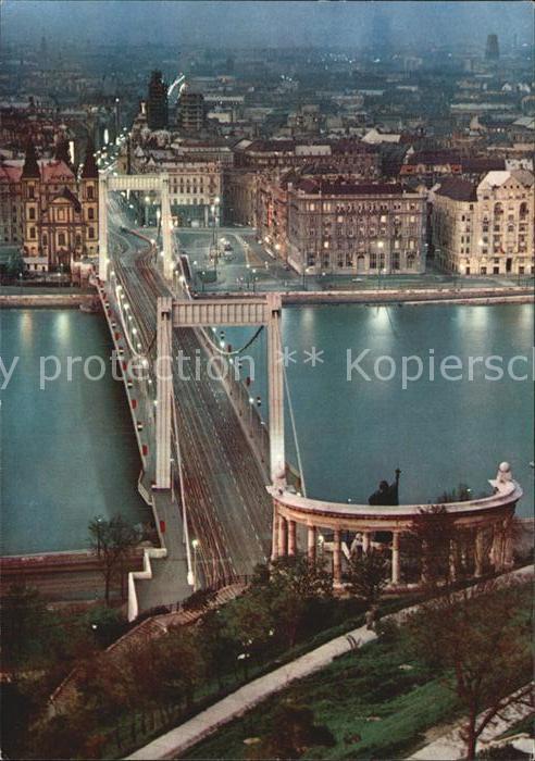 Budapest Blick vom Gellertberg auf Donaubrücke