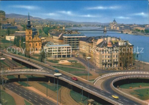 Budapest Kilatas a Gellerthegyröl Aussicht vom G