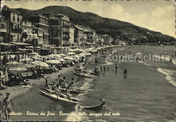 ALASSIO Savona Liguria IT Panorama della spiaggia dal molo Rivier