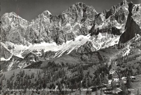 Austriahuette Berghaus Dachstein und Dirndln Dachstei