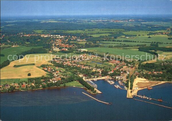 Lauterbach Ruegen Hafen im Hintergrund Putbus Fliegeraufn