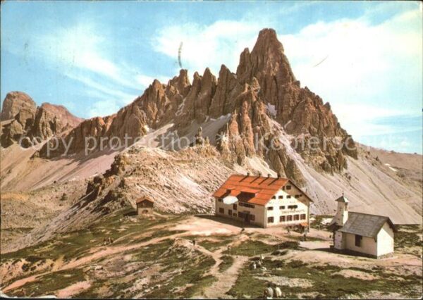 Dreizinnenhuette Rifugio Locatelli alle Tre Cime Dolomit