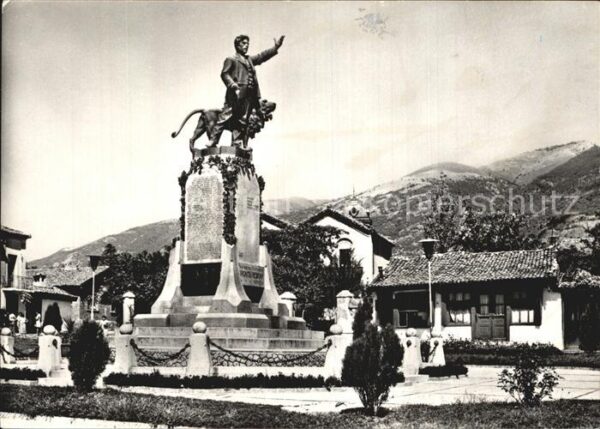 Denkmal V. Levski Karlovo Bulgarien