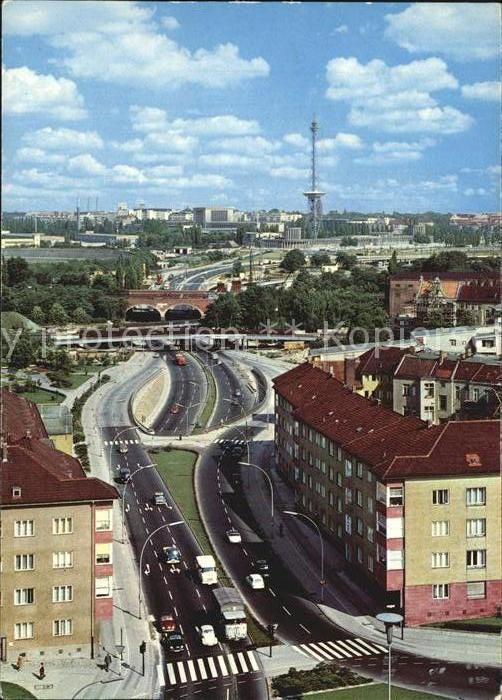 Halensee Berlin Stadtautobahn mit Funkturm