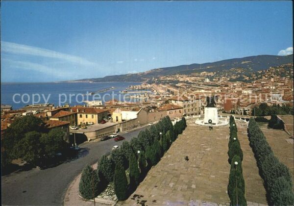 Trieste Panorama das San Giusto
