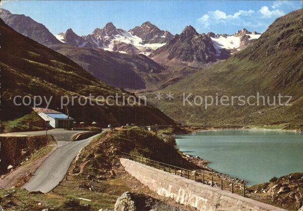 Silvretta-Hochalpenstrasse mit Stausee Vermunt
