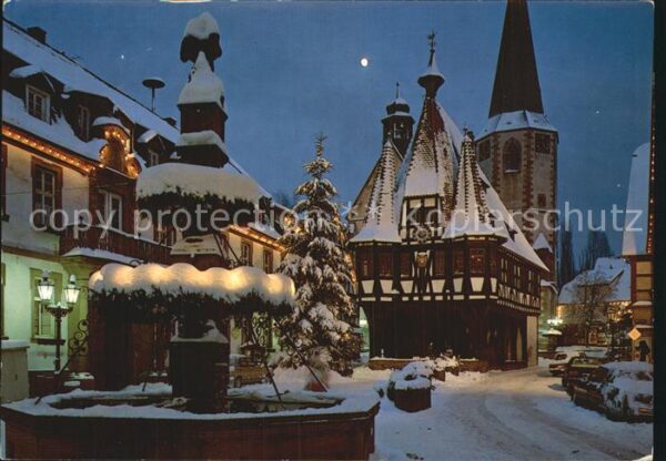 Michelstadt Marktplatz mit historischem Rathaus und