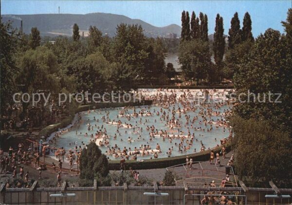 Budapest Szabadsag Heil und Strandbad
