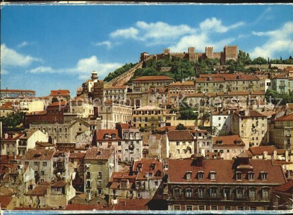 Lisboa Castelo de S Jorge e o velho bairro da