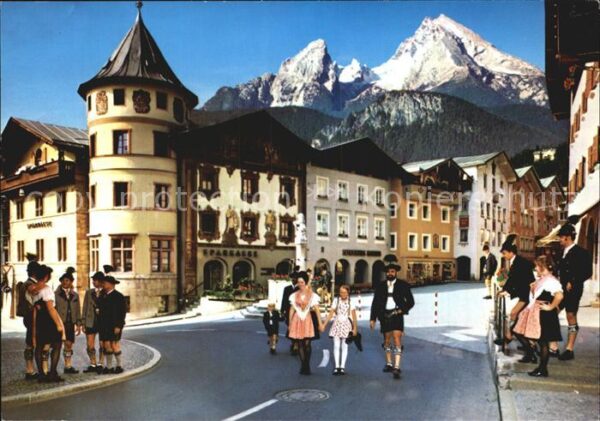 Berchtesgaden Marktplatz mit Watzmann