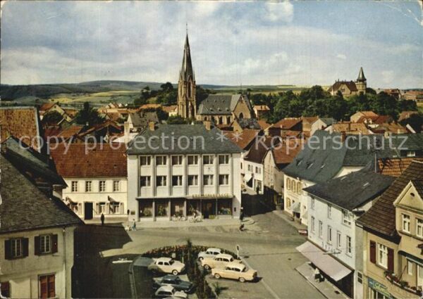 Bad Sobernheim Marktplatz mit Kath Kirche und Haus Hüt