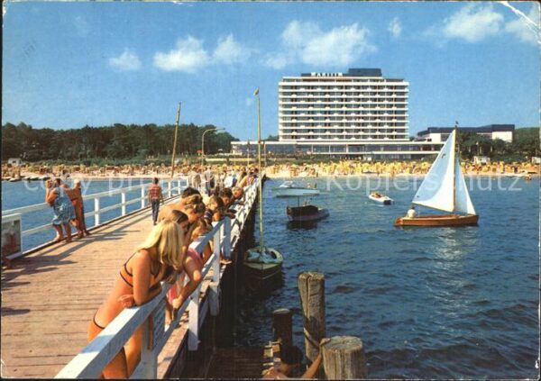 Timmendorfer Strand Seebrücke mit Hotel Maritim