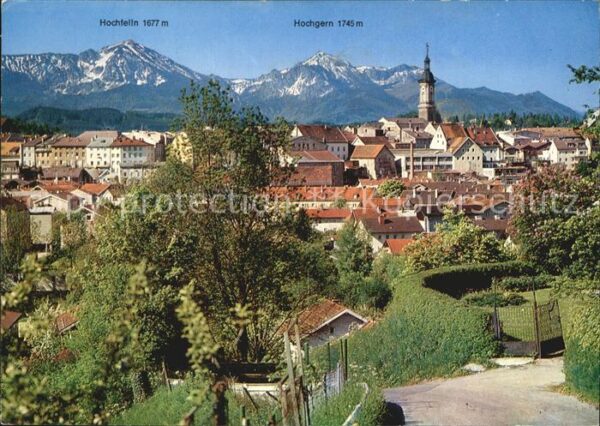 Traunstein Oberbayern mit Hochfelln und Hochgern