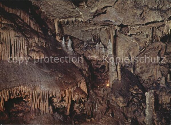 Hoehlen Caves Grottes Neuhaus Krottensee