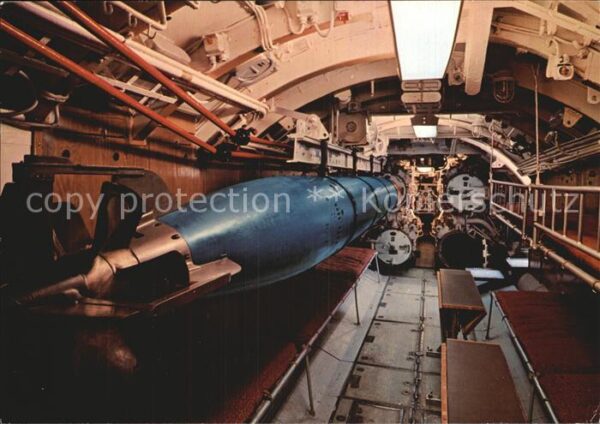 U-Boot Unterseeboot Submarine Sous-Marin U-995 Innenaufnahme Laboe