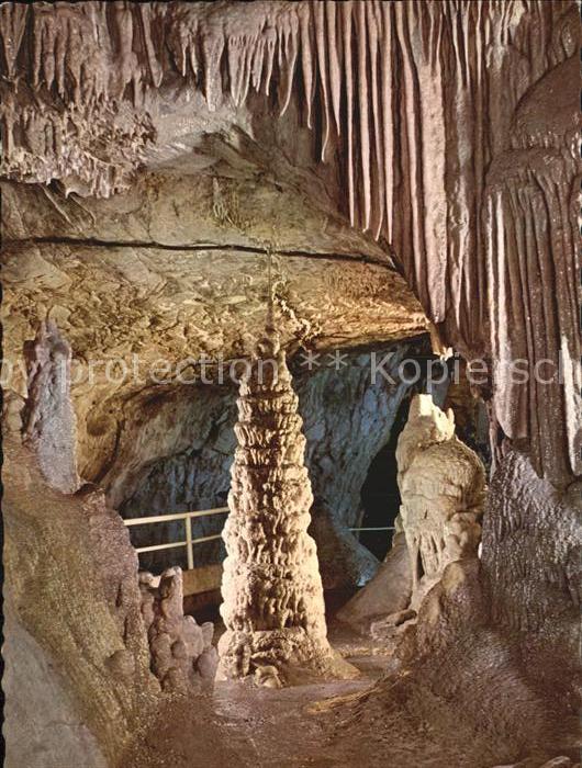 Hoehlen Caves Grottes Dechenhöhle Kaiserhalle