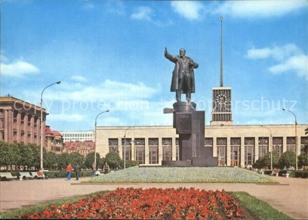 St Petersburg Leningrad Lenin-Denkmal Bahnhof