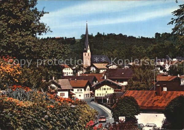 Siegsdorf Oberbayern Ortsansicht mit Kirche Luftkurort