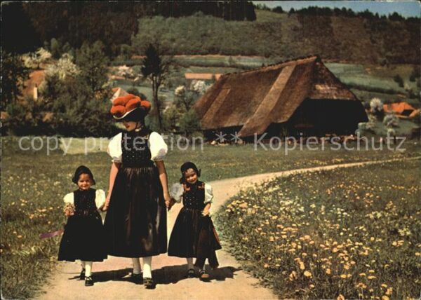 Trachten Schwarzwald Gutacher Trachten Mädchen Bollenhut - P