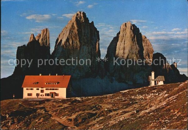 Tre Cime Di Lavaredo Dreizinnenhütte mit Dreizinnen Dolomite