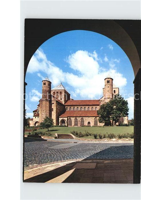 Hildesheim Durchblick auf die St Michaeliskirche
