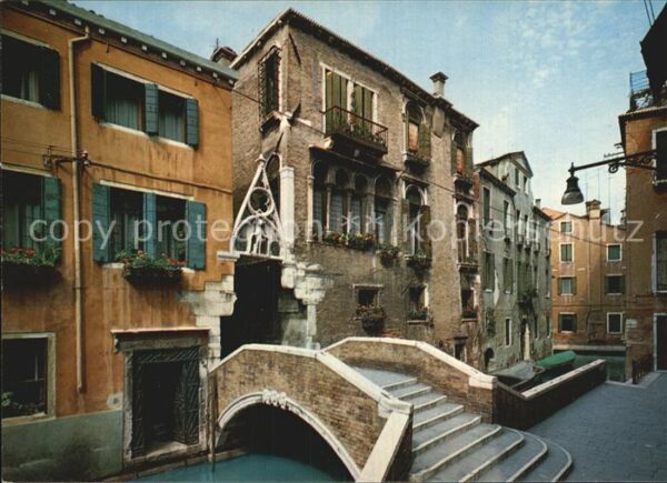 Venezia Venedig Brücke und Strasse des Paradieses