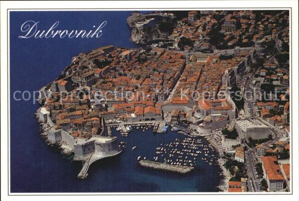 Dubrovnik Ragusa Fliegeraufnahme Altstadt mit Hafen