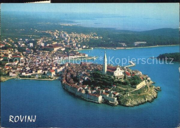 Rovinj Istrien Altstadt Halbinsel Fliegeraufnahme
