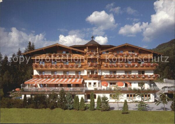 Sankt Johann Pongau Hotel Zinnkrügl Alpendorf im Salzburger