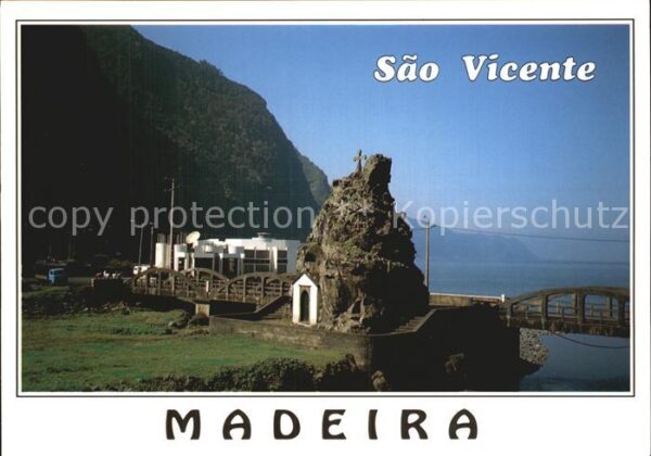 Sao Vicente Madeira Capela cavada no rochedo Kapelle im Fel