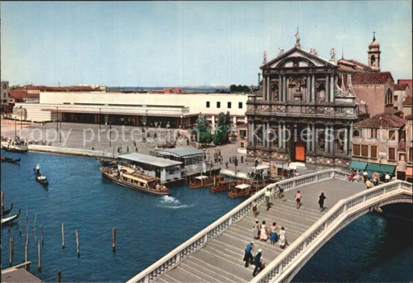 Venezia Venedig Chiesa degli Scalzi e Stazione Ferrovia
