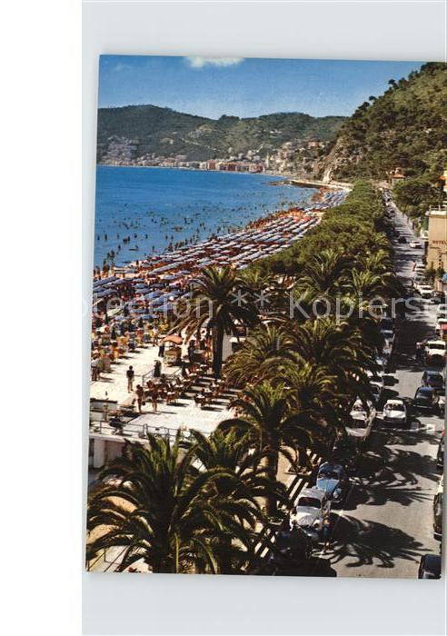 ALASSIO Savona Liguria IT Lungomare sfondo Laigueglie Strand Prom