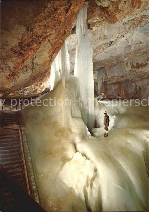 Hoehlen Caves Grottes Dachstein-Rieseneishöhle Eisabgrund Tri