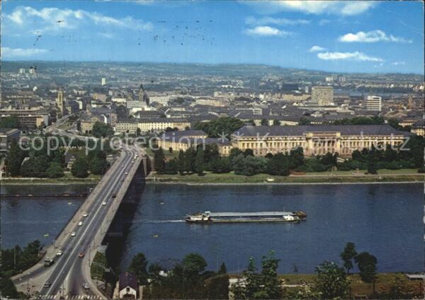 Koblenz Rhein Pfaffendorfer Brücke mit Schloss