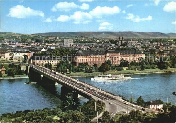 Koblenz Rhein Pfaffendorfer Brücke mit Schloss