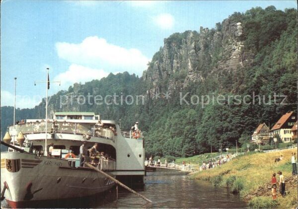 Rathen Saechsische Schweiz Dampferanlegestelle Elbe