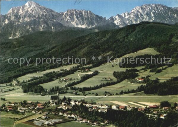Anger Chiemgau mit Hochstaufen und Zwiesel Chiemgauer