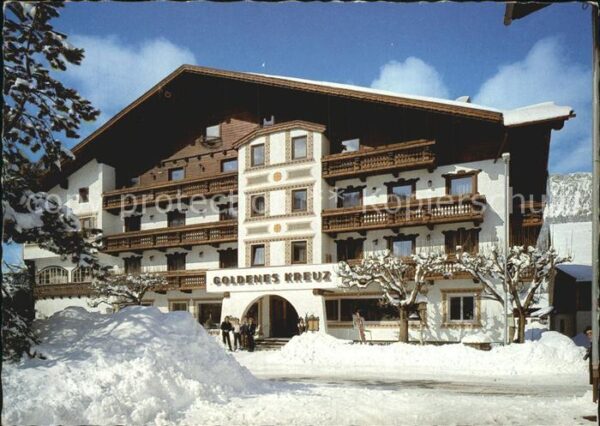 Tannheim Tirol Hotel Restaurant Goldenes Kreuz im Wint