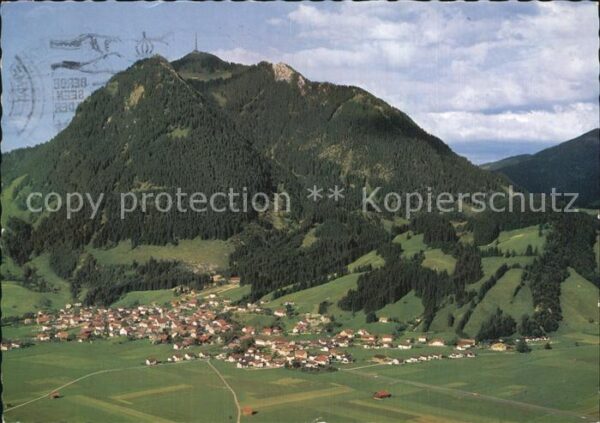 Burgberg Allgaeu Panorama mit Grünten