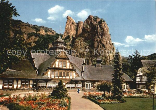 Bad Muenster Stein Ebernburg Bäderhaus mit Rheingrafenstein