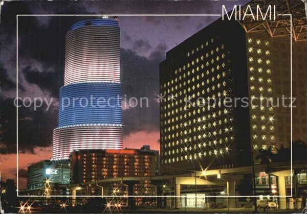 Miami Florida Skyline bei Nacht